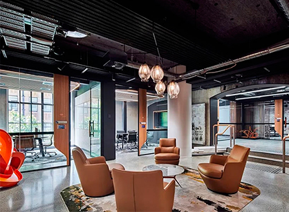 塑造一个时尚且拥有怪异美感的办公室装建设计空间——Built工程公司