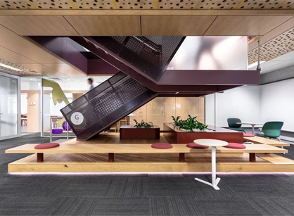 创新思想的办公装建设计空间是怎么的——爱尔康Alcon